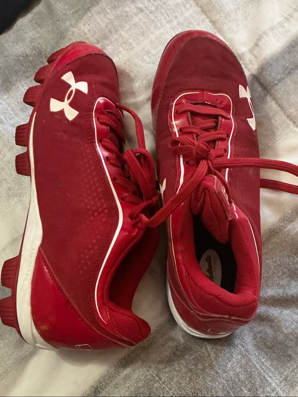 Under Armour Kids Red Athletic Cleats
